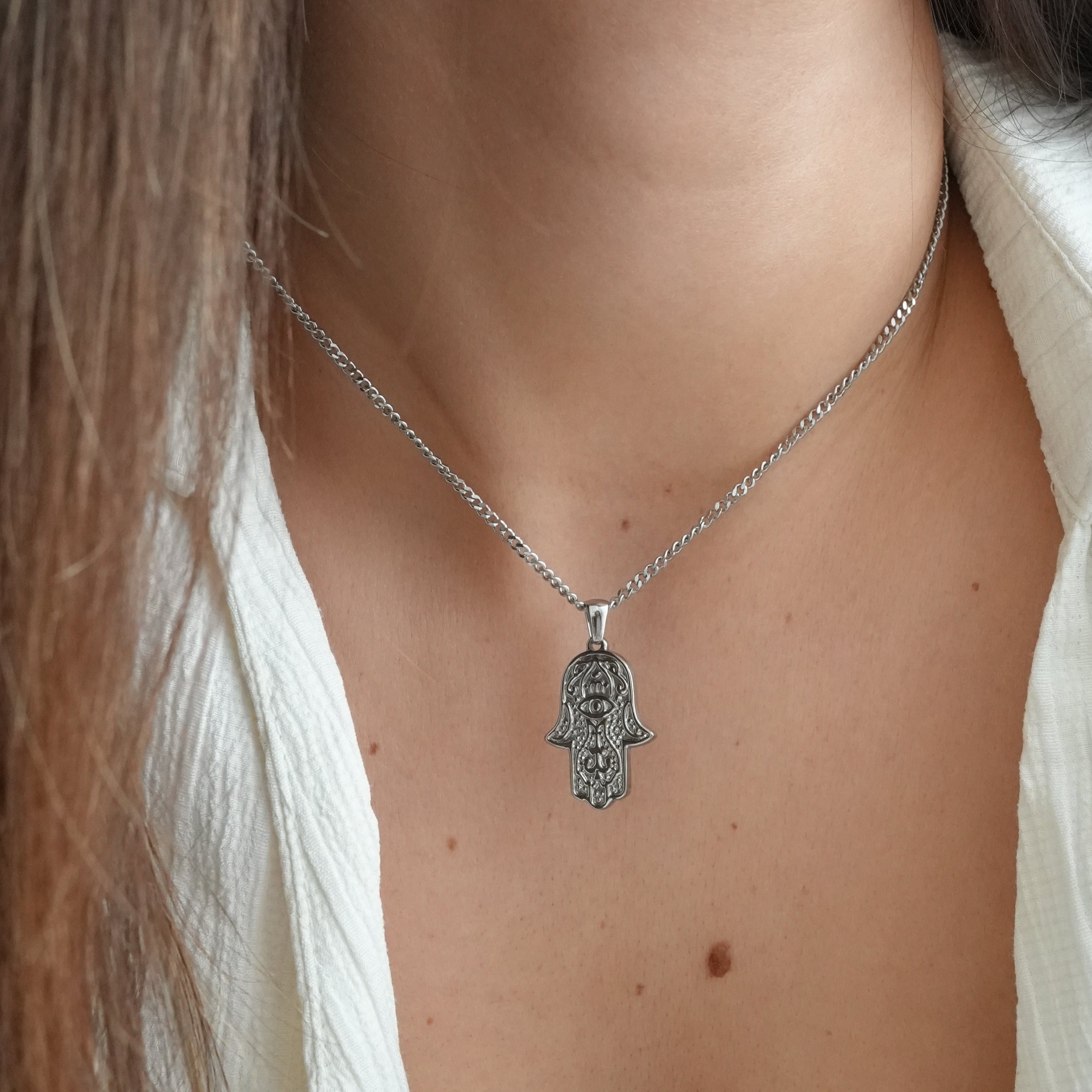 Colar Hamsa em Prata - Megan Joias
