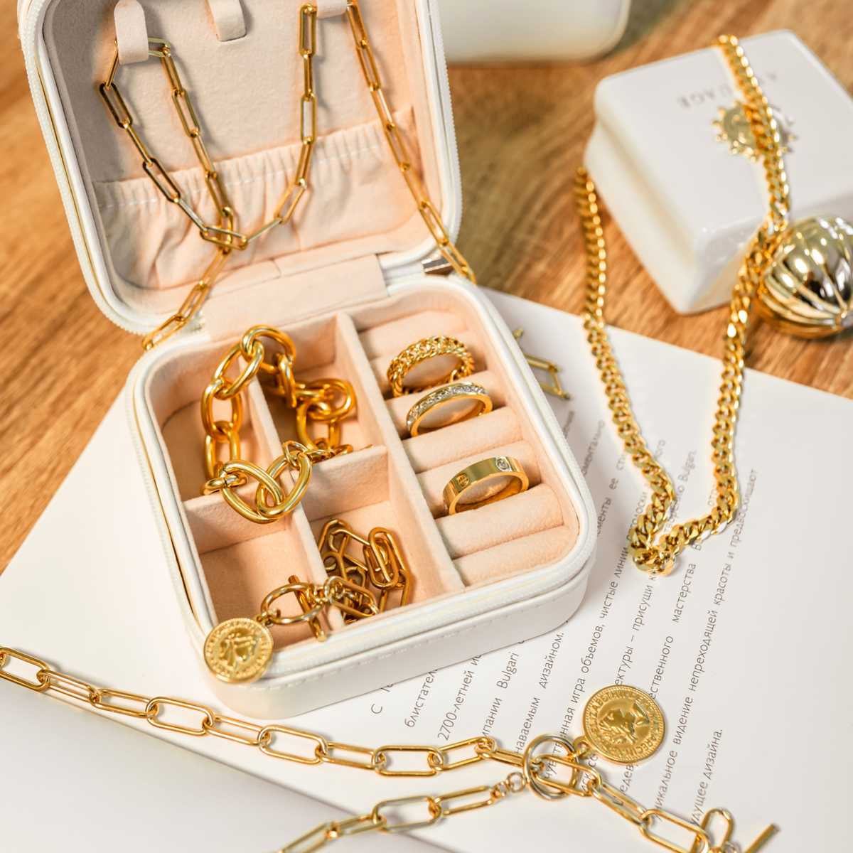 Colar com Fecho Toggle de 10 Centavos - Ouro