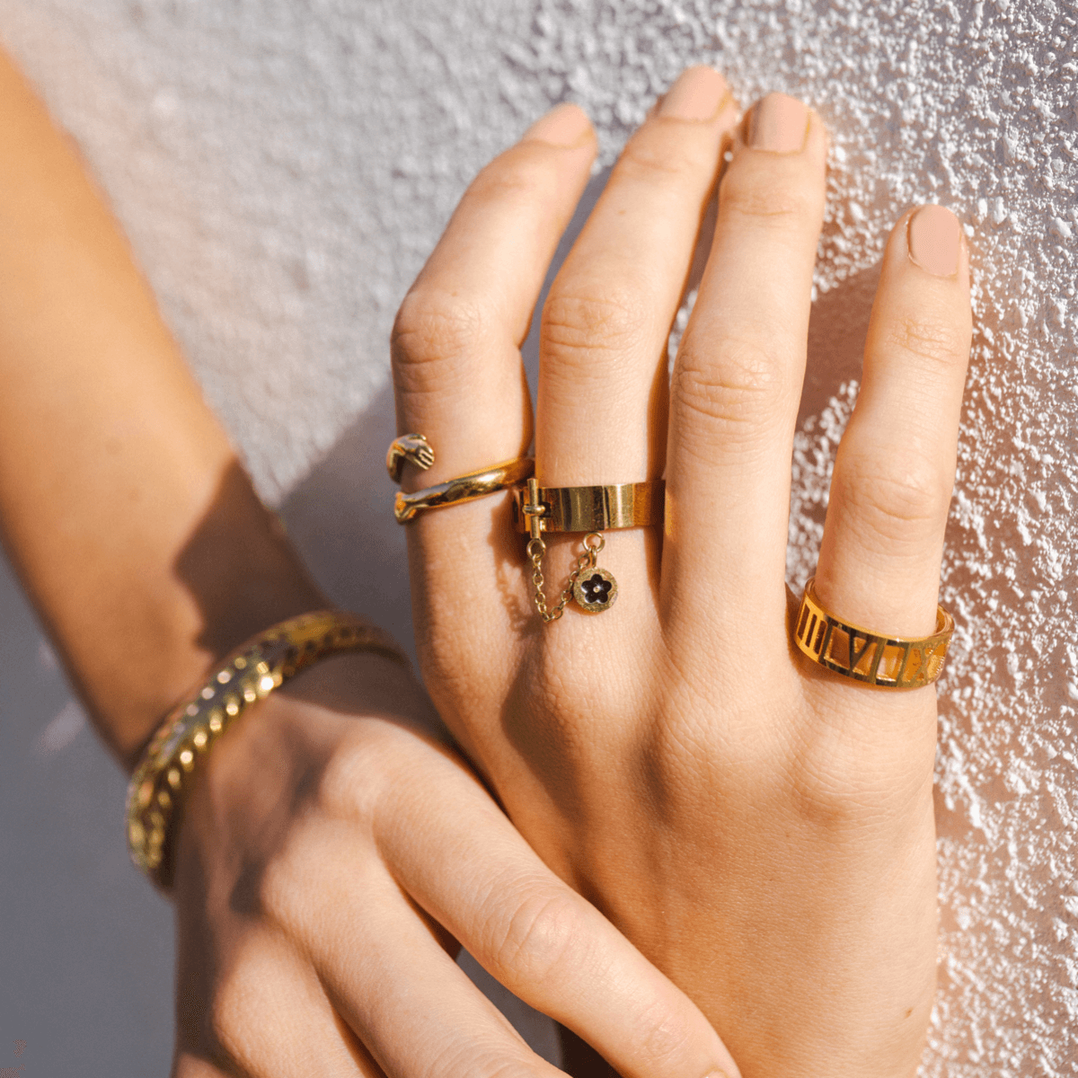 Anel Floral Elegante - Ouro - Megan Joias