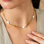 Ouro Colar com Pingente Oval Angellica - Megan Joias