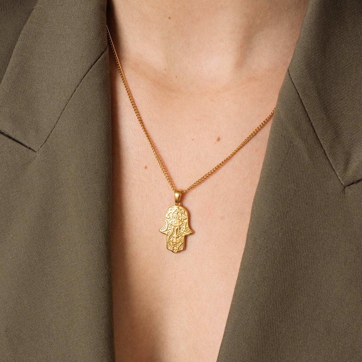 Colar com Pingente Hamsa em Ouro - Megan Joias