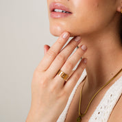 Anel Bolt Cut-Out - Dourado - Megan Joias