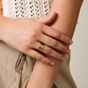 Anel Bolt Cut-Out - Dourado - Megan Joias