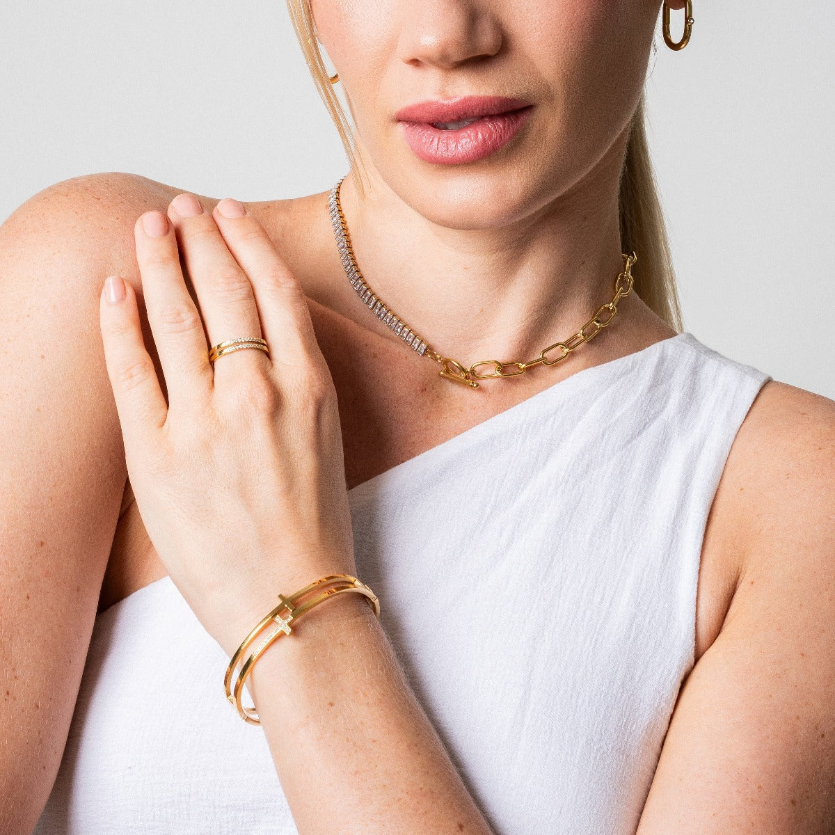 Colar Cordelia com Fecho Toggle - Dourado - Megan Joias