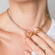 Colar Cordelia com Fecho Toggle - Dourado - Megan Joias
