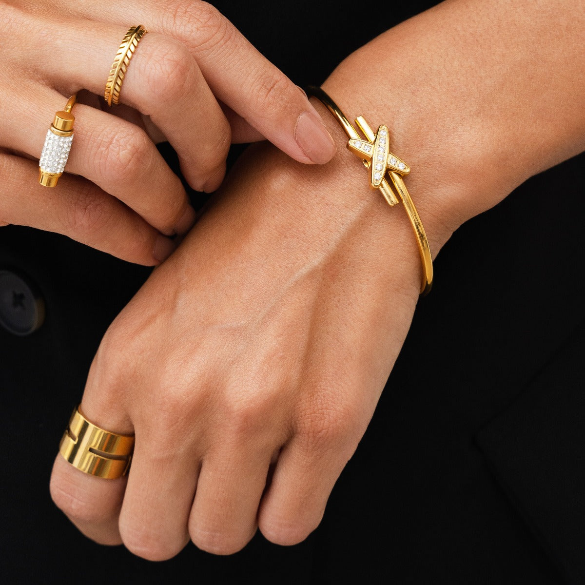 Anel Chunky Marni - Dourado - Megan Joias