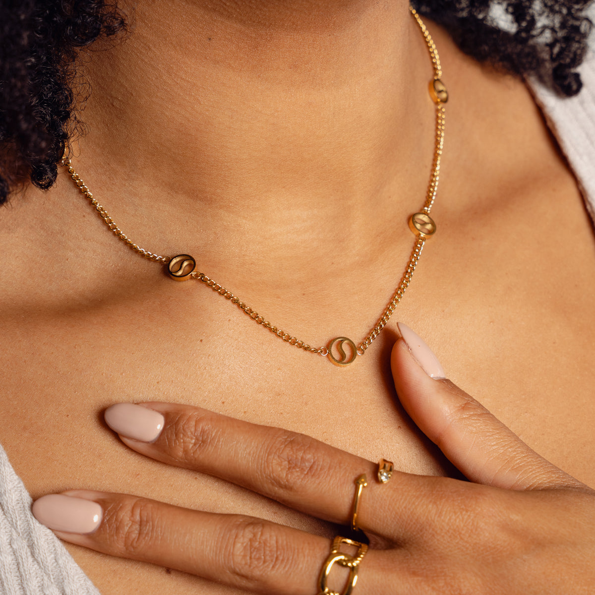 Colar com Pendente em Forma de Serra - Ouro