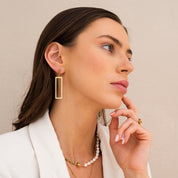 Brincos Dangle Retangulares Minimalistas em Ouro
