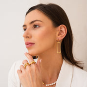 Brincos Dangle Retangulares Minimalistas em Ouro