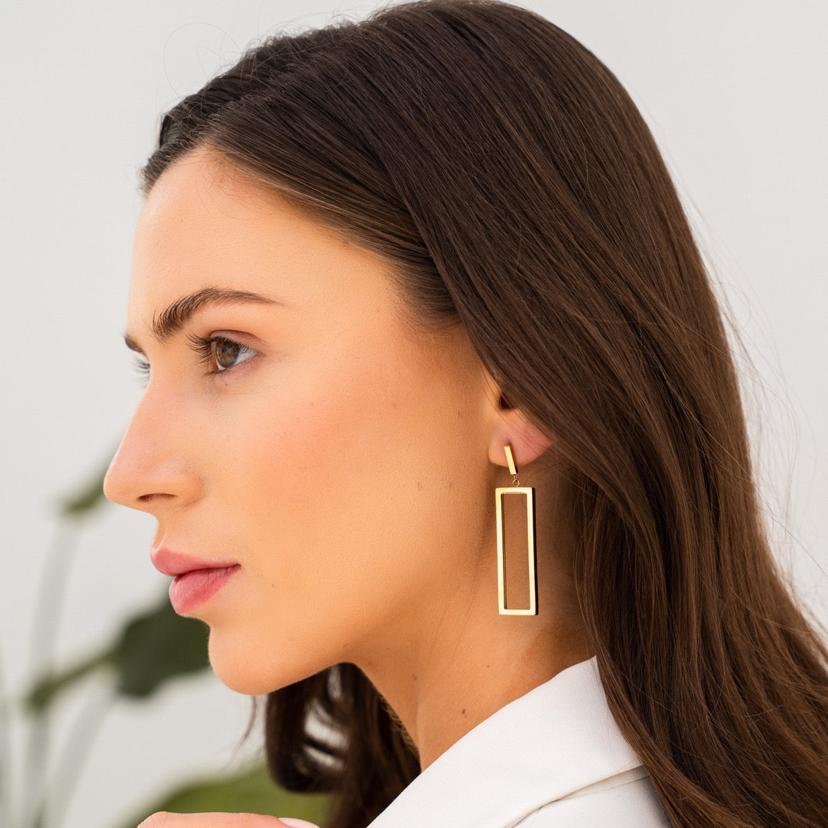 Brincos Dangle Retangulares Minimalistas em Ouro