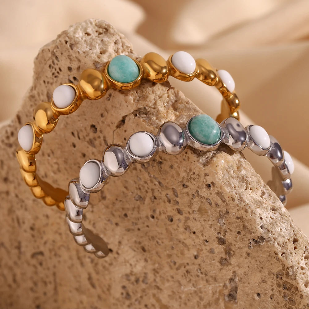 Pulseira Elegante de Jade Oval com Zircônia