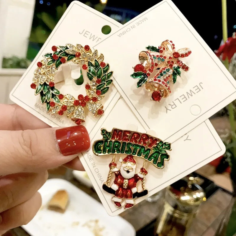 Xmas Esmalte Broche Boneco De Neve Papai Noel Árvore Wreath Metal Pinos Moda Jóias Presente Para As Mulheres Feliz Natal Decoração Presentes