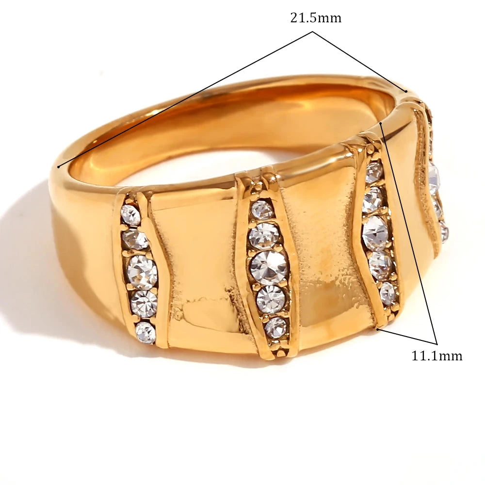 Vertical Stripe Micro Inlay Rhinestone Ring para Mulheres Anéis Banhados a Ouro 18K Acessórios de Aço Inoxidável 316L Decoração