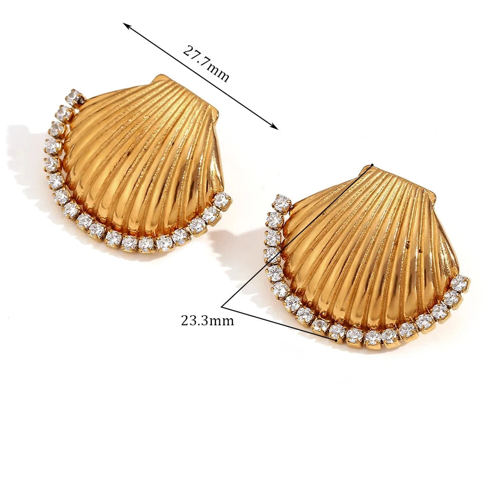 E.B. Belle Zircon Edged Scallop Stud Earrings, Tarnish Free, Acessórios de Aço Inoxidável 316L, Jóias Banhadas a Ouro 18K