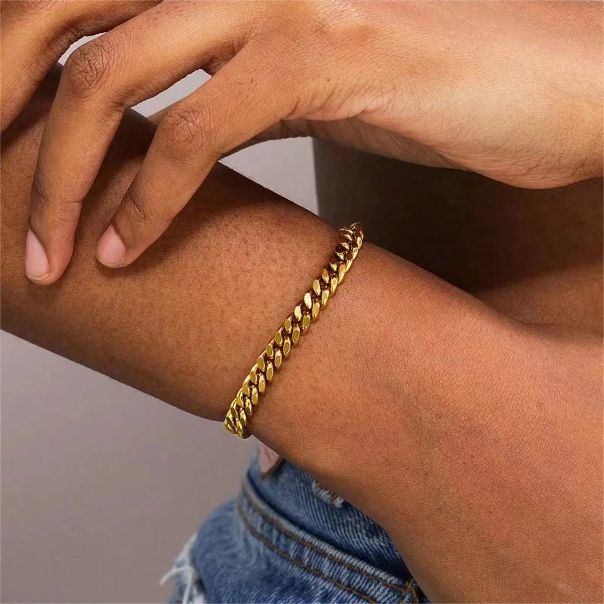 Bracelete em aço inoxidável para homens e mulheres, banhado a ouro, vintage, 18 quilates, moda casal, joias, novo, 2024