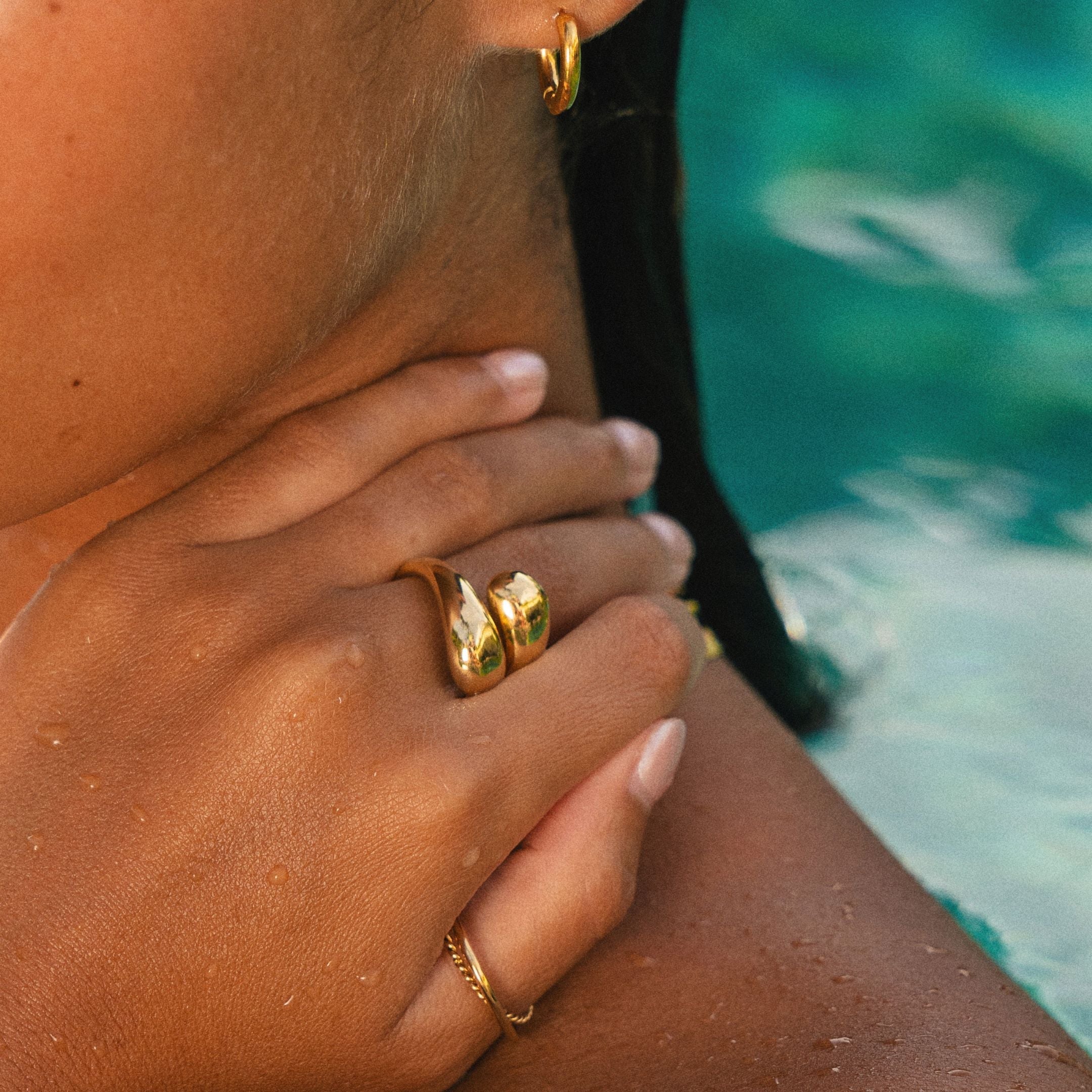 gold_bold_ring.jpg