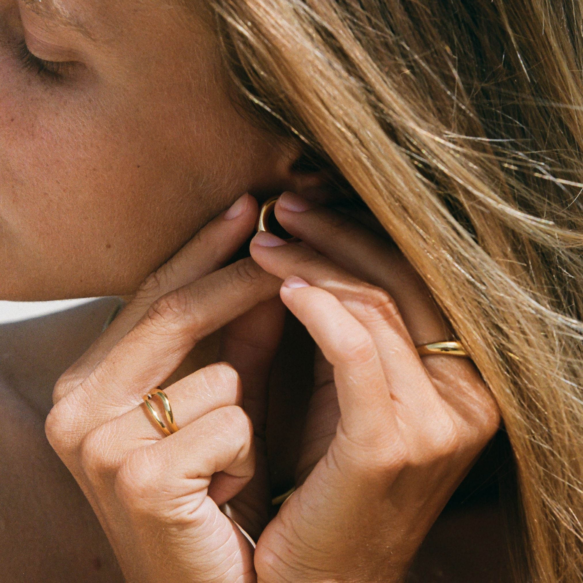 wave-gold-ring.jpg